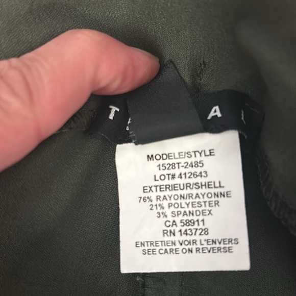 Tribal cuffed Pants - Picture 4 of 5